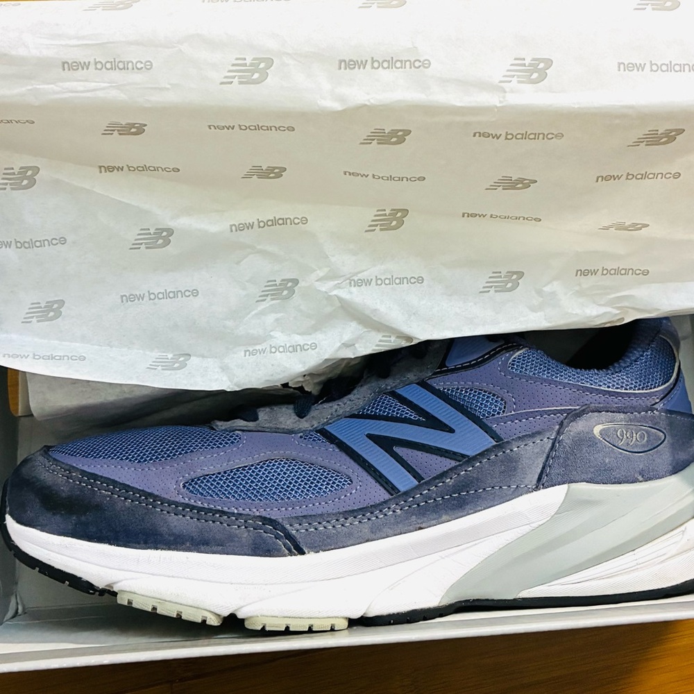 New Balance Men's Blue and Purple Sneakers